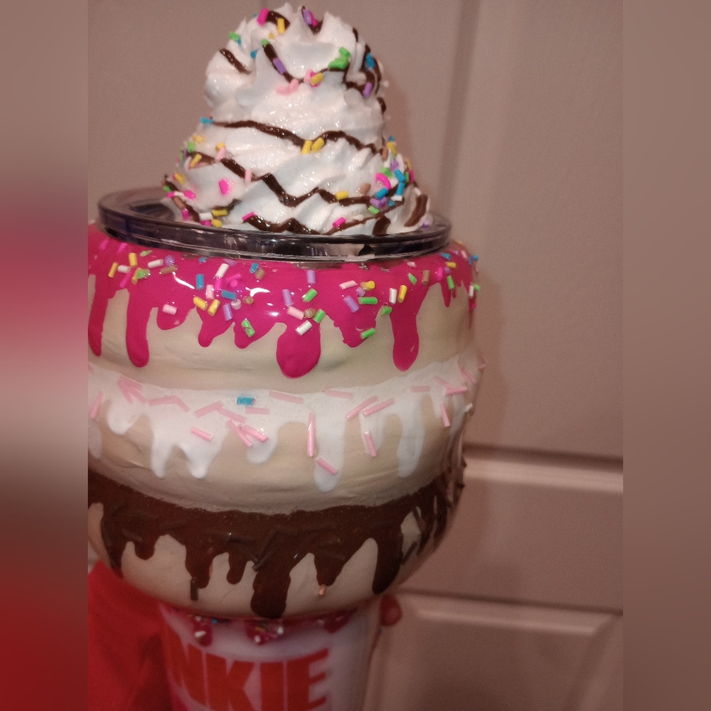 Dunkin Dunkie junkie 3d tumbler!!! - Picture 4 of 7